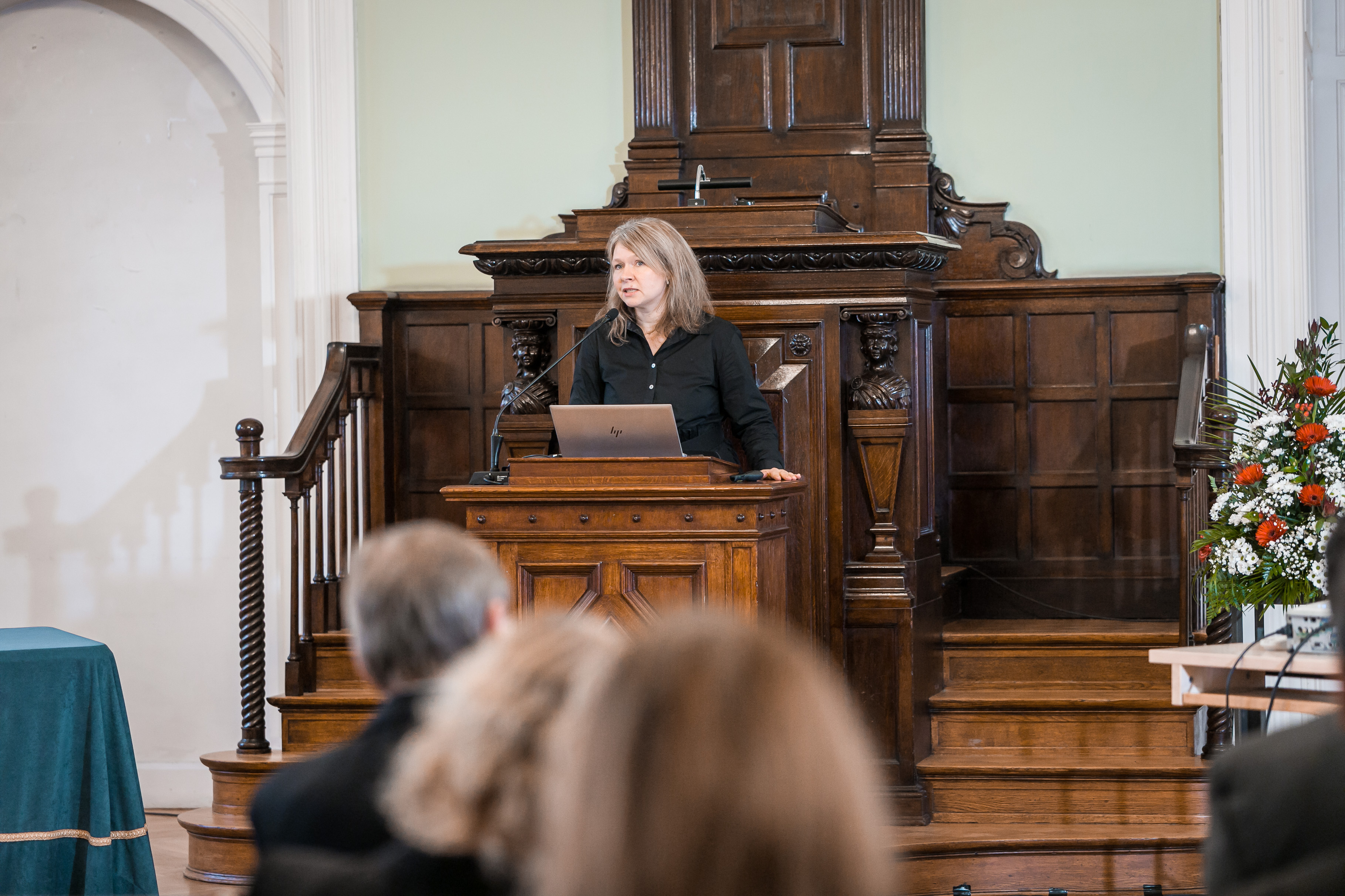 LU Ekonomikas un sociālo zinātņu fakultātes tenūrprofesore Inta Mieriņa uzstājas ar priekšlasījumu